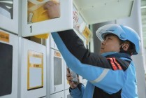 地方政策和平台要求相左，外卖员要不要健康证这事到底听谁的